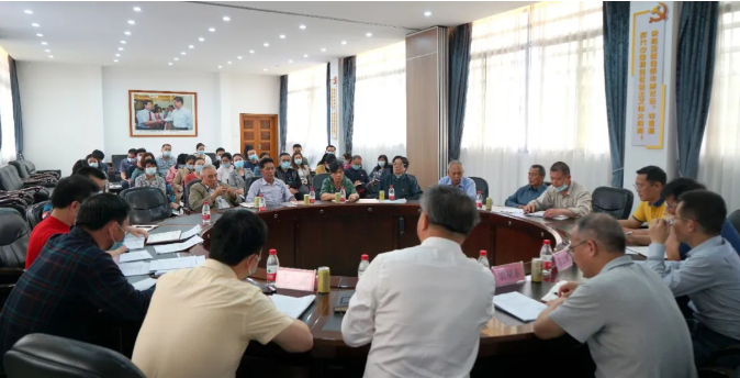 白雲山盈康黨總支召開2020年(nián)度組織生活會開展民主評議黨員工作